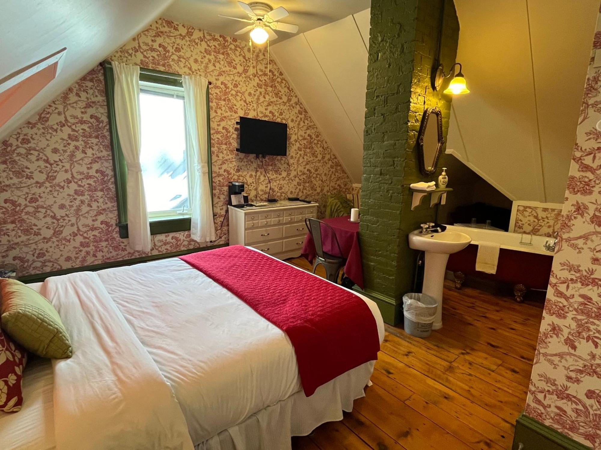 La Belle Victorienne Hotel Magog Bagian luar foto