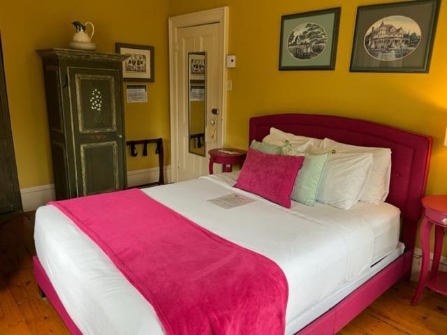 La Belle Victorienne Hotel Magog Bagian luar foto